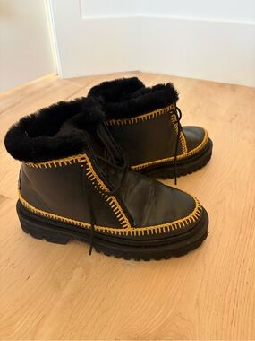 Laidback London Black Ankle Booties Contrast Stitching and fleece lining